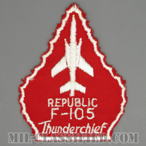 F-105 サンダーチーフ（戦闘機/戦闘爆撃機）（F-105 Thunderchief）[カラー/カットエッジ/パッチ/1点物]画像