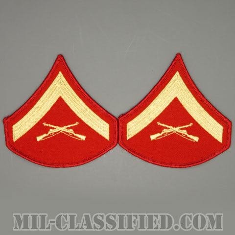上等兵（Lance Corporal (LCpl)）[ゴールド・レッド/海兵隊階級章/Large（男性用）/パッチ/ペア（2枚1組）/中古1点物]の画像