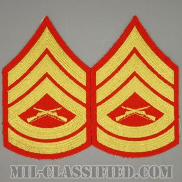 一等軍曹（Gunnery Sergeant (GySgt)）[ゴールド・レッド/海兵隊階級章/Large（男性用）/パッチ/ペア（2枚1組）/中古1点物]画像