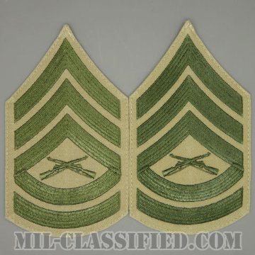 一等軍曹（Gunnery Sergeant (GySgt)）[グリーン・カーキ/海兵隊階級章/Large（男性用）/パッチ/ペア（2枚1組）/中古1点物]画像