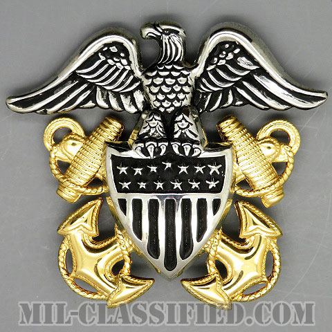 アメリカ海軍制帽用帽章 (将校用)（Navy Service Cap Device, Officer）[カラー/高浮彫り/バッジ/中古1点物]の画像