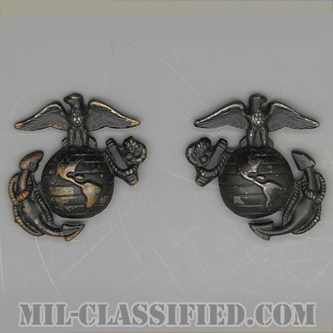 海兵隊デバイス章 (下士官用)（Enlisted Collar Badge）[サブデュード（ブラックメタル）/襟章バッジ/ペア（2個1組）/中古1点物]の画像