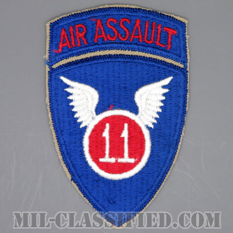 第11空中突撃師団（11th Air Assault Division）[カラー/カットエッジ/パッチ/エアアサルトタブ付ワンピースタイプ/1点物]の画像