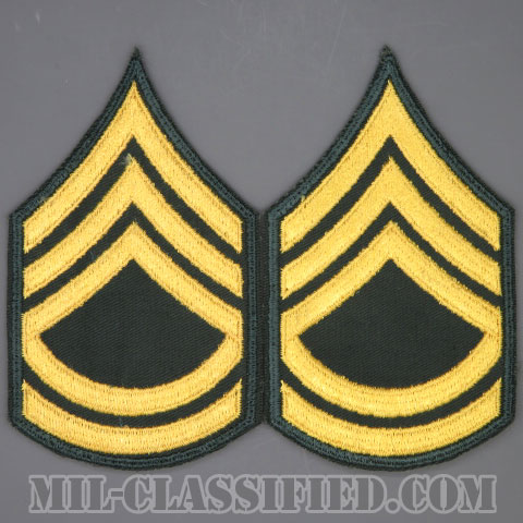 一等軍曹（Sergeant First Class (SFC)）[カラー（グリーン）/男性用/カットエッジ/階級章（1959-）/パッチ/中古1点物（ペア2枚1組）]の画像