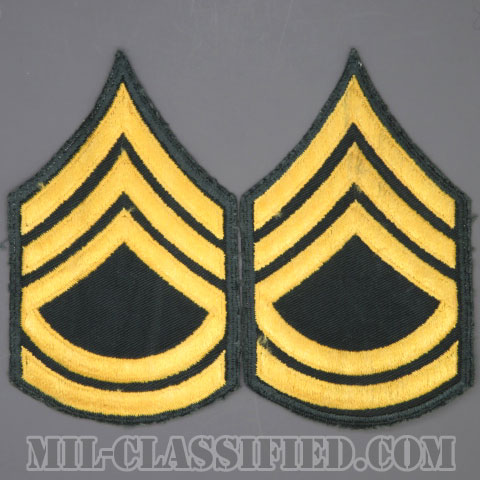 一等軍曹（Sergeant First Class (SFC)）[カラー（グリーン）/男性用/カットエッジ/階級章（1959-）/パッチ/中古1点物（ペア2枚1組）]の画像