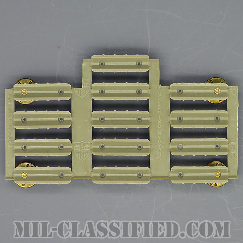 プラスチック製リボン用バー 13個用 [上下スペース有り・中央揃え/マウンティング バー（Mounting Bar）/中古1点物]の画像