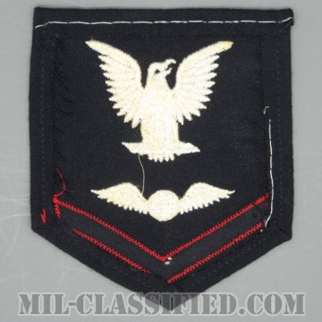 三等兵曹 航空電気技師（Aviation Electrician's Mate (AE)）[ネイビーブルー（レッド）/Male（男性用）/海軍階級章（1940s）/パッチ/1点物]の画像