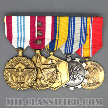 アメリカ空軍メダル（勲章・Medal）セット [バッジ/中古1点物]の画像