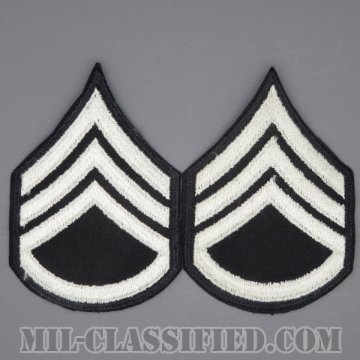 二等軍曹（Staff Sergeant (SSG), Band）[カラー（ブラック生地ホワイト刺繍）/楽隊男性用/カットエッジ/階級章（1959-）/パッチ/ペア2枚1組]の画像