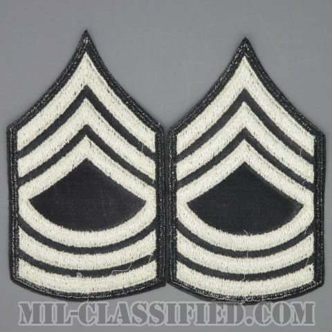 曹長（Master Sergeant (MSG), Band）[カラー（ブラック生地ホワイト刺繍）/楽隊男性用/カットエッジ/階級章（1959-）/パッチ/ペア2枚1組]の画像