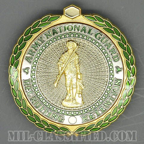 州兵募兵維持章 (シニア)（Army National Guard Recruiting and Retention Badge, Senior）[カラー/バッジ/中古1点物]の画像