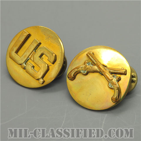 憲兵科章（Military Police Corps Branch and U.S. Letters）[カラー/兵科章U.S.章セット（下士官用）/バッジ/ペア（2個1組）/中古1点物]の画像