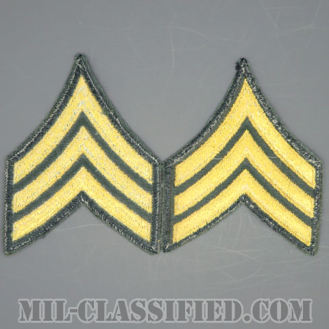 軍曹（Sergeant (SGT)）[カラー（グリーン）/男性用/カットエッジ/階級章（1959-）/パッチ/中古1点物（ペア2枚1組）]の画像