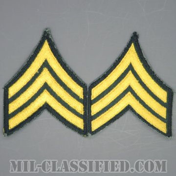 軍曹（Sergeant (SGT)）[カラー（グリーン）/男性用/カットエッジ/階級章（1959-）/パッチ/中古1点物（ペア2枚1組）]の画像