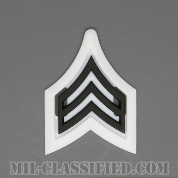 軍曹（Sergeant (SGT)）[サブデュード（ブラックメタル）/ホワイトバックプレート付/階級章/バッジ]の画像