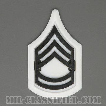 一等軍曹（Sergeant First Class (SFC)）[サブデュード（ブラックメタル）/ホワイトバックプレート付/階級章/バッジ]の画像