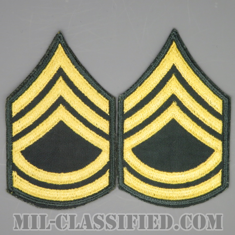 一等軍曹（Sergeant First Class (SFC)）[カラー（グリーン）/男性用/カットエッジ/階級章（1959-）/パッチ/中古1点物（ペア2枚1組）]の画像