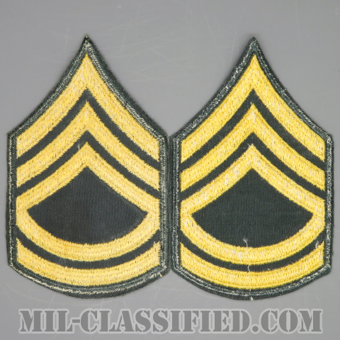 一等軍曹（Sergeant First Class (SFC)）[カラー（グリーン）/男性用/カットエッジ/階級章（1959-）/パッチ/中古1点物（ペア2枚1組）]の画像