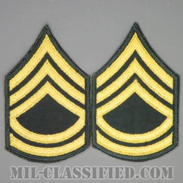 一等軍曹（Sergeant First Class (SFC)）[カラー（グリーン）/男性用/カットエッジ/階級章（1959-）/パッチ/中古1点物（ペア2枚1組）]の画像