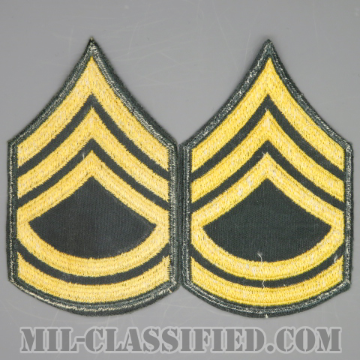 一等軍曹（Sergeant First Class (SFC)）[カラー（グリーン）/男性用/カットエッジ/階級章（1959-）/パッチ/中古1点物（ペア2枚1組）]の画像
