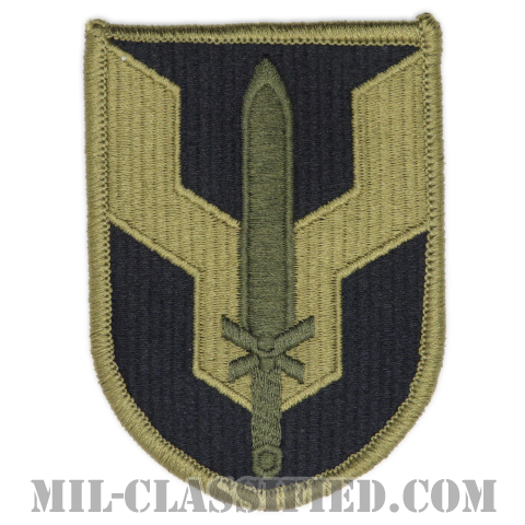 変革・訓練コマンド（Transformation and Training Command (T2COM)）[OCP/メロウエッジ/ベルクロ付パッチ]の画像