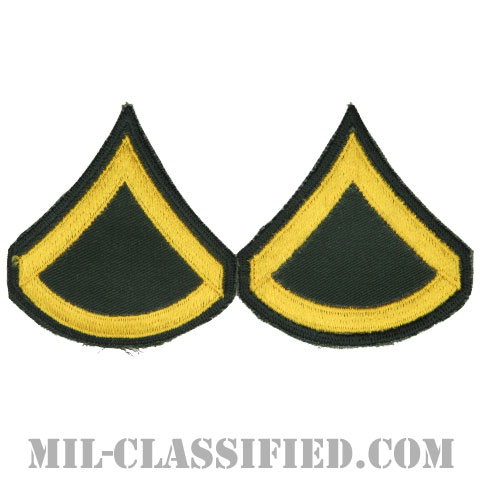 上等兵（Private First Class (PFC)）[カラー（グリーン）/男性用/カットエッジ/階級章（1968-）/パッチ/ペア（2枚1組）]の画像