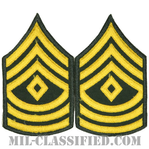 先任曹長（First Sergeant (1SG)）[カラー（グリーン）/男性用/カットエッジ/階級章（1959-）/パッチ/ペア（2枚1組）]の画像