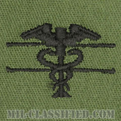優秀医療章（Expert Field Medical Badge）[サブデュード/パッチ]の画像