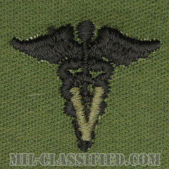 獣医科章（Veterinary Corps）[サブデュード/兵科章/パッチ/ペア（2枚1組）]の画像