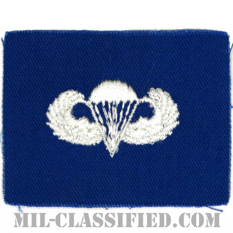 空挺章 (ベーシック)（Parachutist Badge, Basic）[カラー/空軍ブルー生地/パッチ]の画像