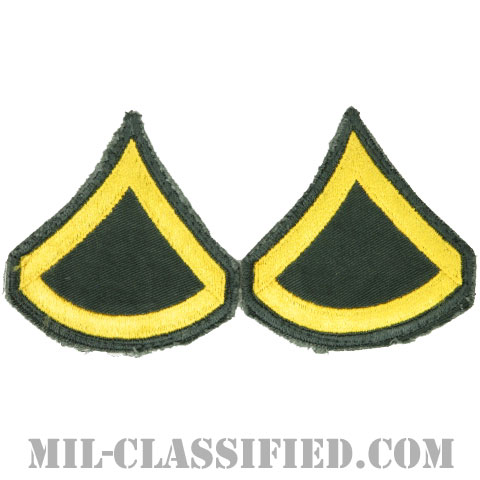 上等兵（Private First Class (PFC)）[カラー（グリーン）/男性用/カットエッジ/階級章（1968-）/パッチ/中古1点物（ペア2枚1組）]画像