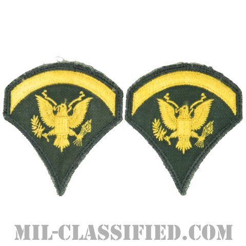 特技兵 (SP5)（Specialist 5）[カラー（グリーン）/男性用/カットエッジ/階級章（1959-1985）/パッチ/中古1点物（ペア2枚1組）]の画像