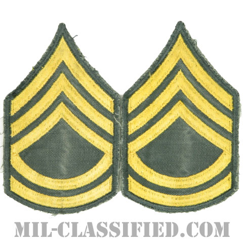 一等軍曹（Sergeant First Class (SFC)）[カラー（グリーン）/男性用/カットエッジ/階級章（1959-）/パッチ/中古1点物（ペア2枚1組）]の画像