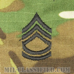 一等軍曹（Sergeant First Class (SFC)）[OCP（7C）/階級章/キャップ用縫い付けパッチ]の画像