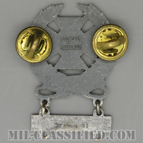射撃技術章 (エキスパート)（Marksmanship Badge, Expert）[カラー/1950s/燻し銀（純銀・STERLING）/バッジ/中古1点物（バー1個付）]画像