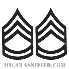 一等軍曹（Sergeant First Class (SFC)）[サブデュード（ブラックメタル）/階級章/バッジ/ペア（2個1組）]の画像