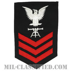 一等兵曹（二等兵曹・三等兵曹共通）発射管制技術者（Fire Control Technician）[ネイビーブルー（レッド）/Male（男性用）/腕章（Rating Badge）階級章]の画像
