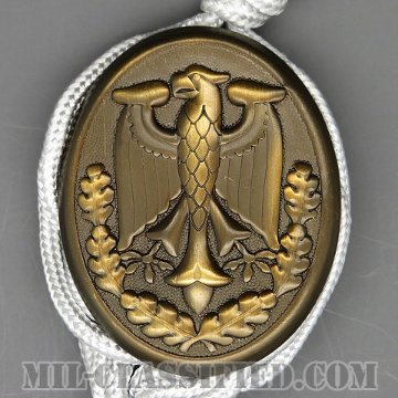 ドイツ連邦共和国軍 射撃技術章 (ブロンズ)（German Armed Forces Badge for Weapons Proficiency, Bronze）[カラー/バッジ（ランヤード/飾緒）]の画像