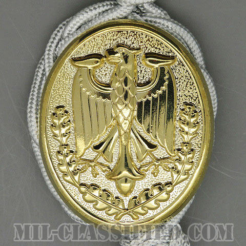 ドイツ連邦共和国軍 射撃技術章 (ゴールド)（German Armed Forces Badge for Weapons Proficiency, Gold）[カラー/バッジ（ランヤード/飾緒）]画像