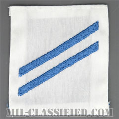 一等水兵（設営）（Constructionman Apprentice）[ホワイト/腕章（Rating Badge）階級章]の画像