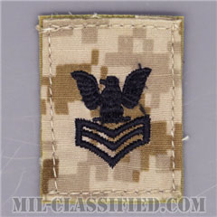 一等兵曹（Petty Officer First Class）[NWU Type2（AOR1）/ベルクロ付パッチ]の画像