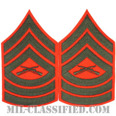 曹長（Master Sergeant (MSgt)）[グリーン・レッド/海兵隊階級章/Large（男性用）/パッチ/ペア（2枚1組）]の画像