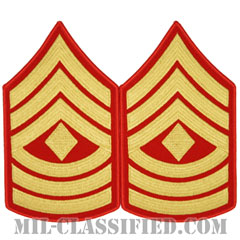 先任曹長（First Sergeant (1stSgt)）[ゴールド・レッド/海兵隊階級章/Large（男性用）/パッチ/ペア（2枚1組）]の画像