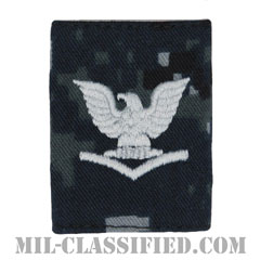 三等兵曹（Petty Officer Third Class）[NWU Type1/ゴアテックスパーカー用スライドオン階級章]の画像