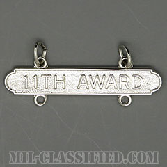 ライフル射撃技術章用バー (エキスパート再認定11回)（Rifle Expert, Requalification Bar, 11th Award）[カラー/鏡面仕上げ/バッジ]の画像