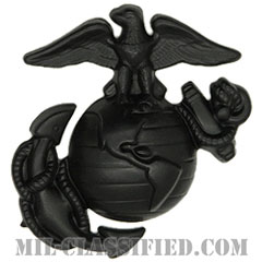 アメリカ海兵隊制帽用帽章 (下士官用)（Marine Corps Service Cap Device, Enlisted）[サブデュード（ブラックメタル）/バッジ]画像