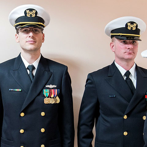 アメリカ海軍制帽用帽章 (准尉用)（Navy Service Cap Device, Warrant Officer）[カラー/鏡面仕上げ/バッジ]画像