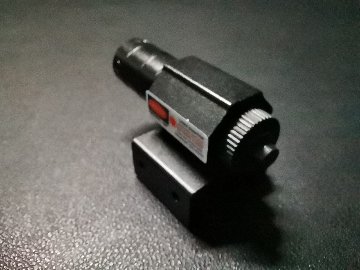 新品・レーザーポインター・小型軽量(LSRS03MNT)画像