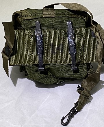 新品・マガジンポーチ・米軍放出品 M1967 アムニッションポーチ M16 20連マガジンポーチの画像