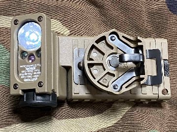 USED・STREAMLIGHT　LIGHT　SIDEWINDER＋ヘルメットマウント　セット・米軍放出品　実物　画像